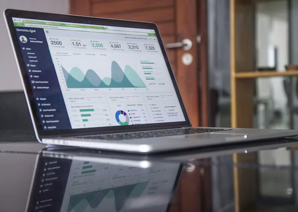 AI-Driven Decision Support in Commercial Systems